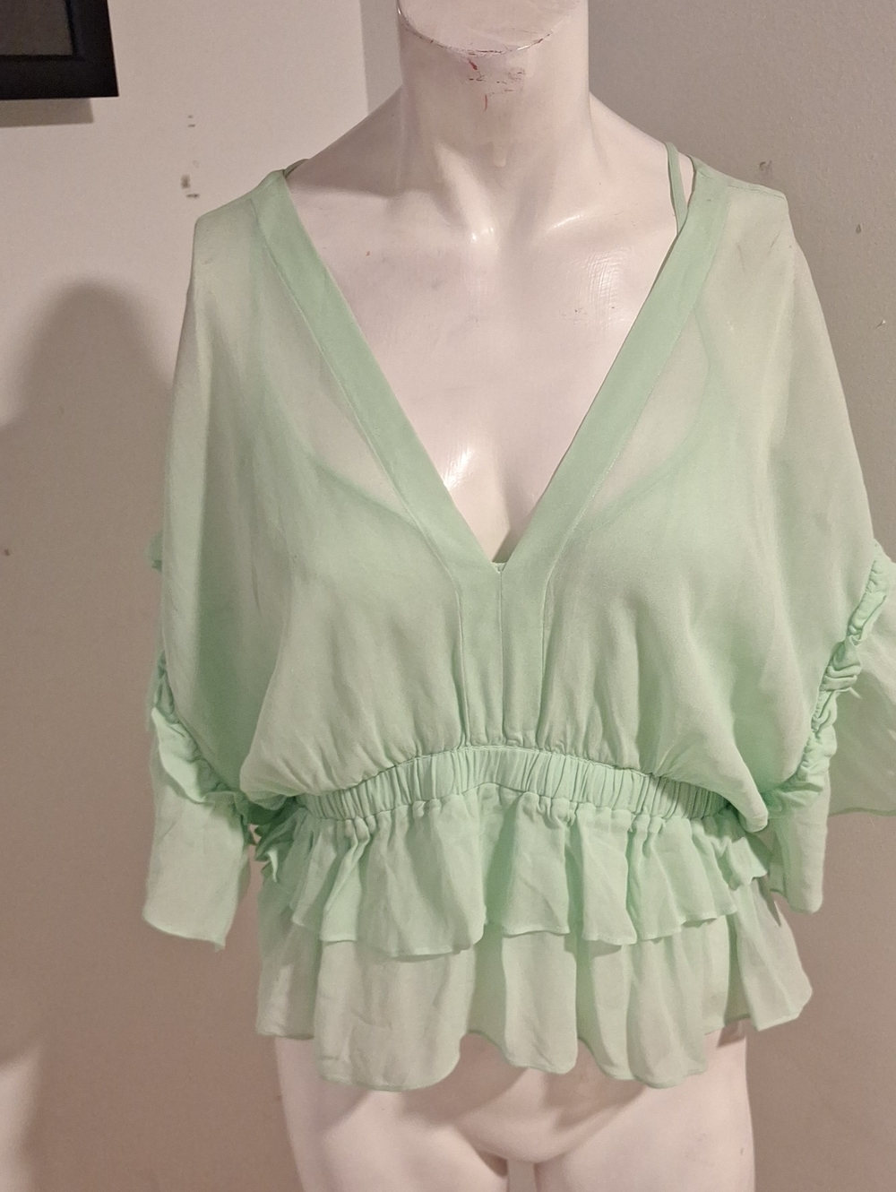 The Kooples Paris Boho Mint Green Ruffle VNeck Blouse Sz 3 Or SMALL 100% VISCOSE